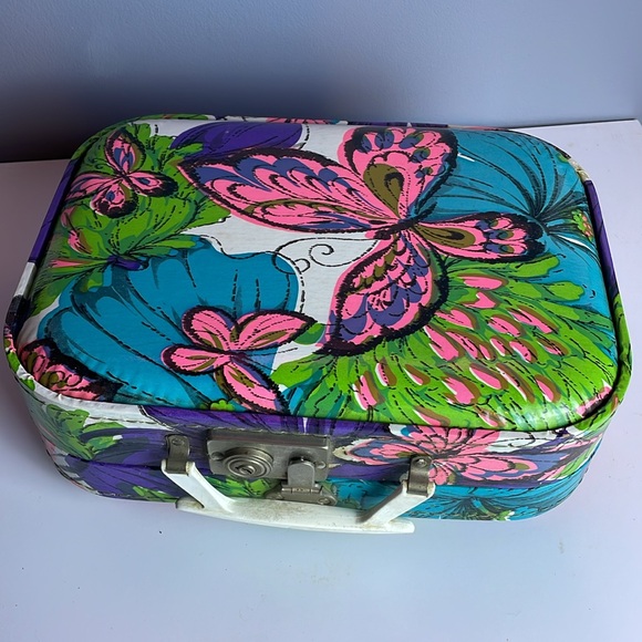 Vintage Hippie era flower power mini suitcase with key retro style - Picture 9 of 16